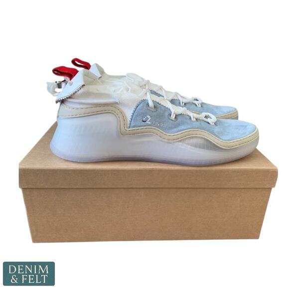 Christian Louboutin Arpoador Sneakers Zinc Blanco Suede CL Paris Shoes NEW/NIB!! main image 10